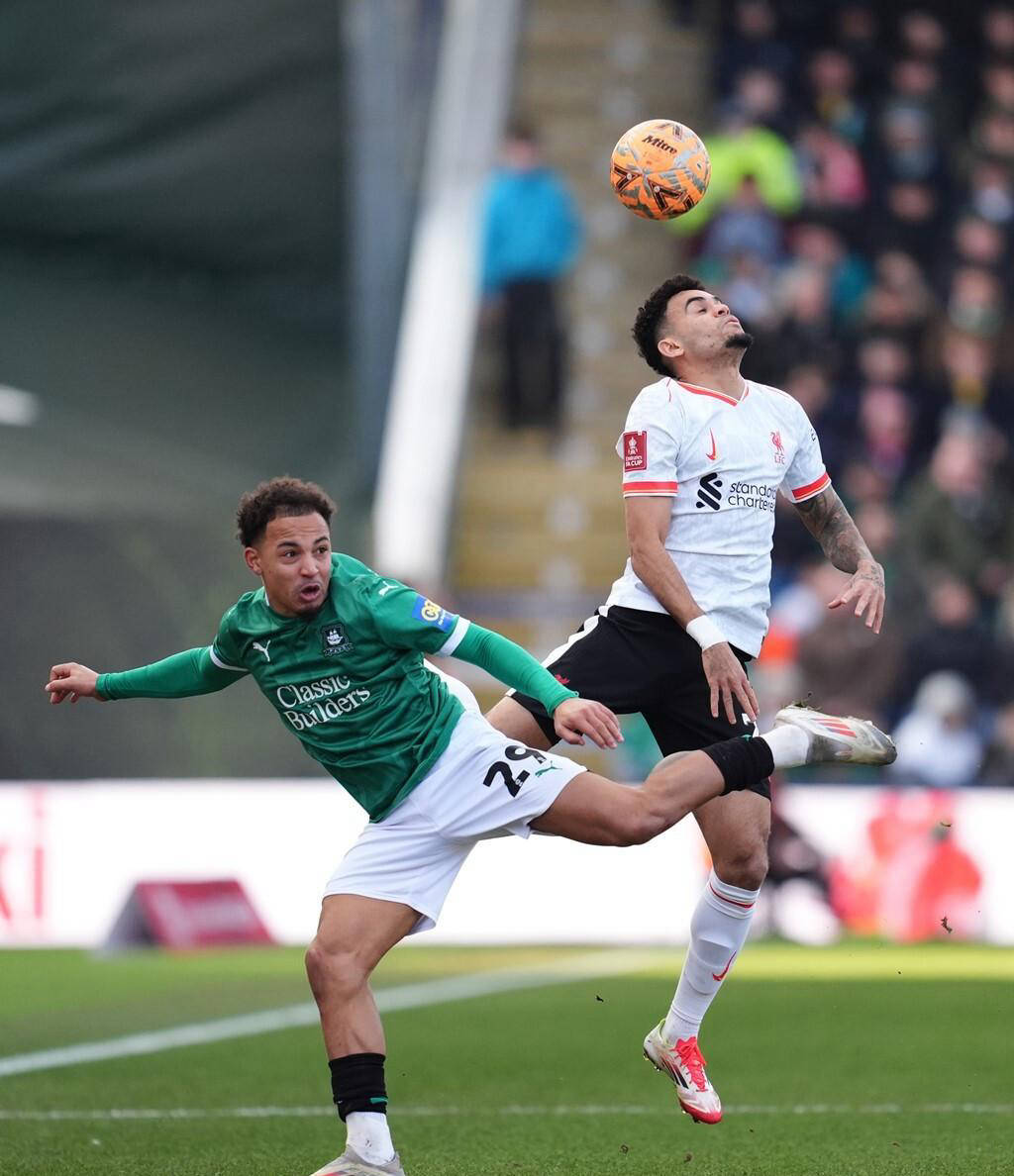 熊猫娱乐平台 -清晨利物浦造点机会——足总杯节点到来，球迷炸锅，轮换策略成焦点 